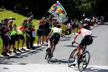 Vrhunec 4. etape Dirke po Sloveniji na Veliki planini 